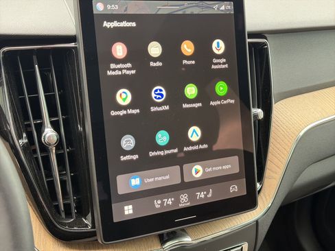 Used 2026 Volvo XC60 B5 Core image 17