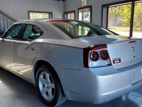 Used 2009 Dodge Charger SXT image 10