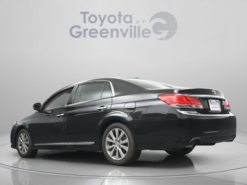 Used 2011 Toyota Avalon Limited FWD image 7