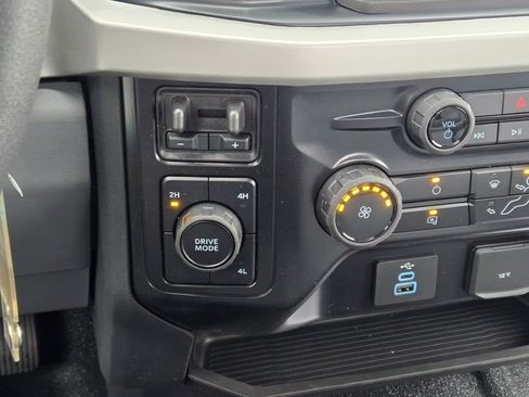 New 2026 Ford F550 4x4 Regular Cab Super Duty image 16