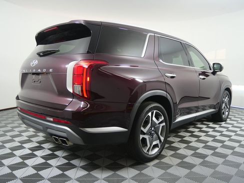 Used 2024 Hyundai Palisade SEL image 3