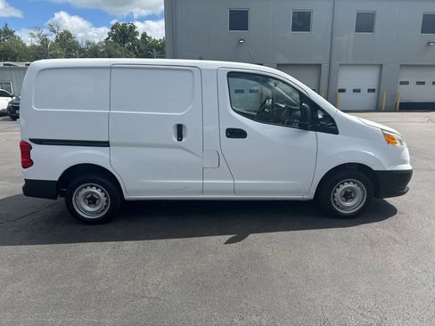 Used 2018 Chevrolet City Express LS image 2