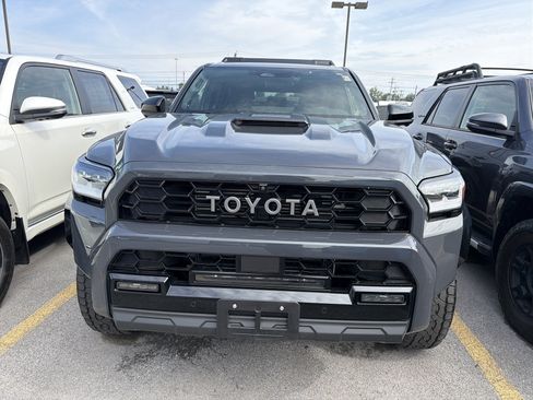 Used 2025 Toyota 4Runner TRD Pro AWD/4WD image 3