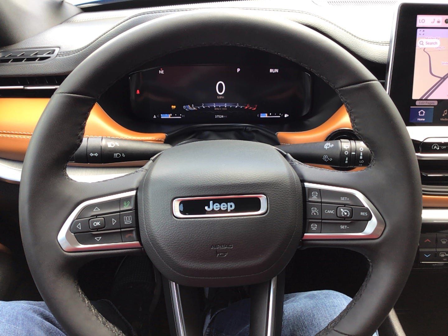 Certified 2025 Jeep Compass Limited w/ Elite Group AWD/4WD image 11