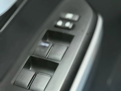 Used 2016 Toyota Tundra SR5 image 29