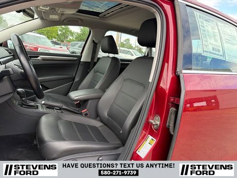 Used 2018 Volkswagen Passat 2.0T SE FWD image 13
