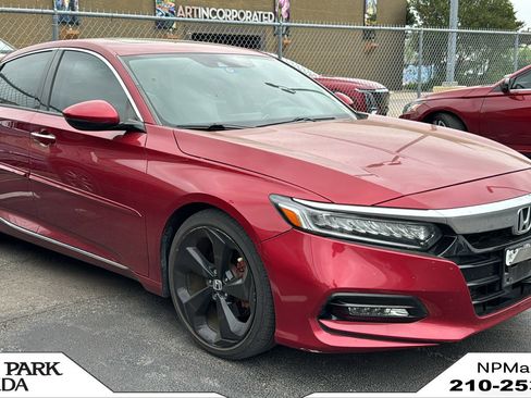 Used 2020 Honda Accord Touring image 1