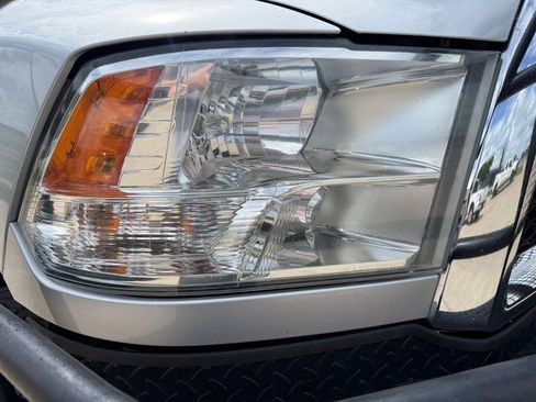 Used 2018 RAM 2500 Tradesman w/ Chrome Appearance Group image 11