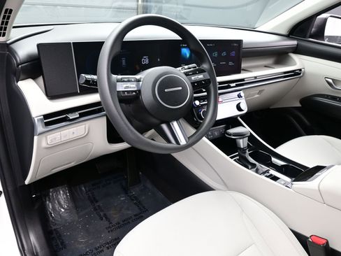 Certified 2026 Hyundai Tucson SEL image 13