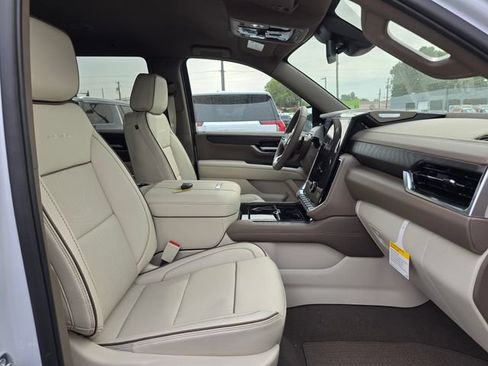 New 2026 GMC Yukon Denali AWD/4WD image 10