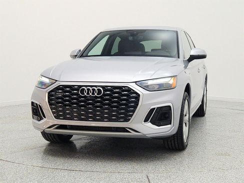 Used 2023 Audi Q5 2.0T Premium Plus w/ Premium Plus Package AWD/4WD image 2