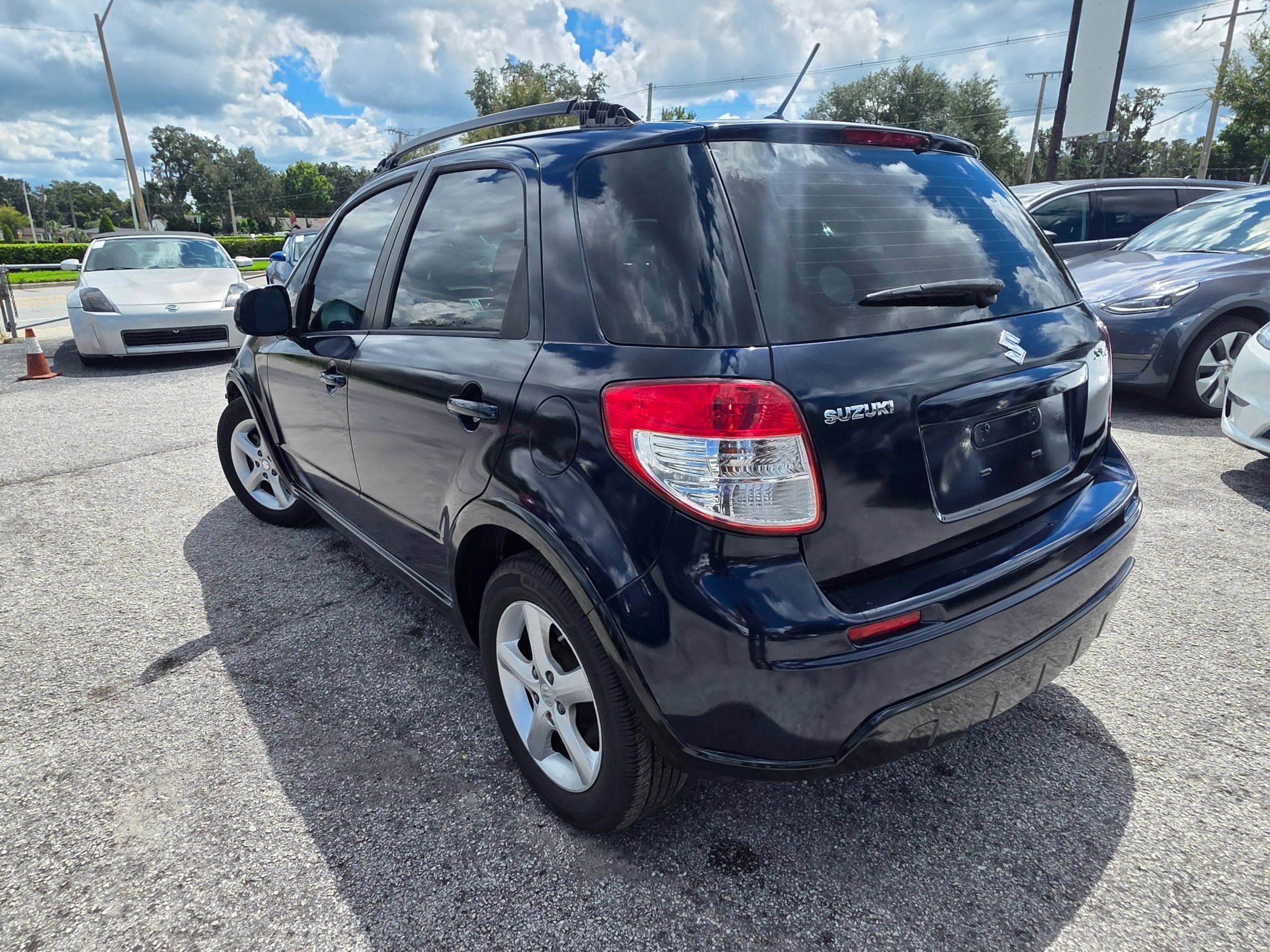 Used 2008 Suzuki SX4 Hatchback FWD image 5