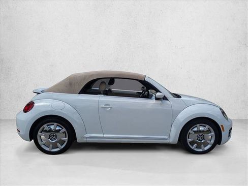 Used 2017 Volkswagen Beetle 1.8T SEL FWD image 2