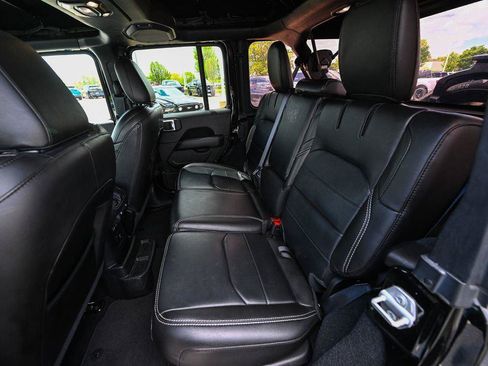 Used 2023 Jeep Wrangler Unlimited Sahara w/ Cold Weather Group AWD/4WD image 21