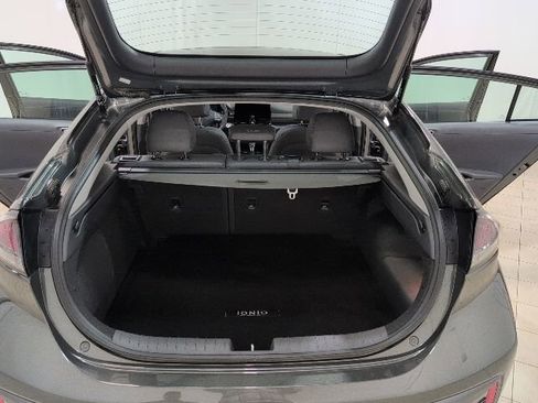 Used 2022 Hyundai Ioniq Limited image 13