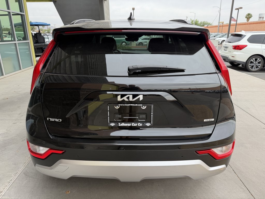 Used 2024 Kia Niro EX FWD image 13