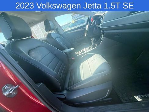 Used 2023 Volkswagen Jetta SE w/ Panoramic Sunroof Package FWD image 16