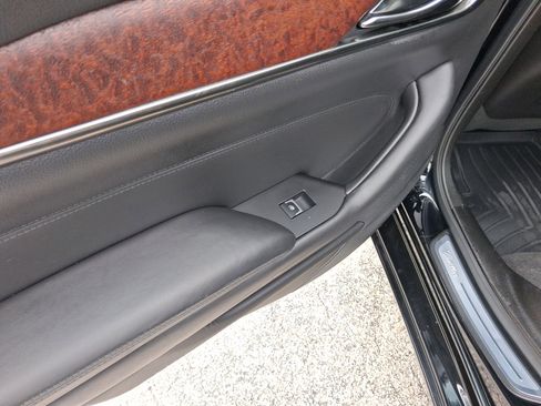 Used 2017 Cadillac CTS Luxury RWD image 28