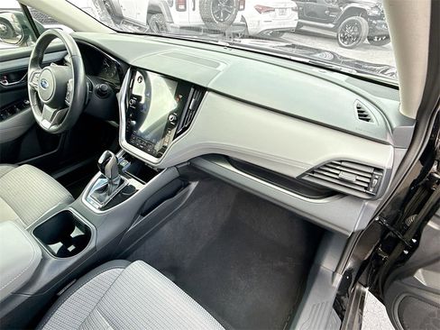 Used 2024 Subaru Outback Premium image 33