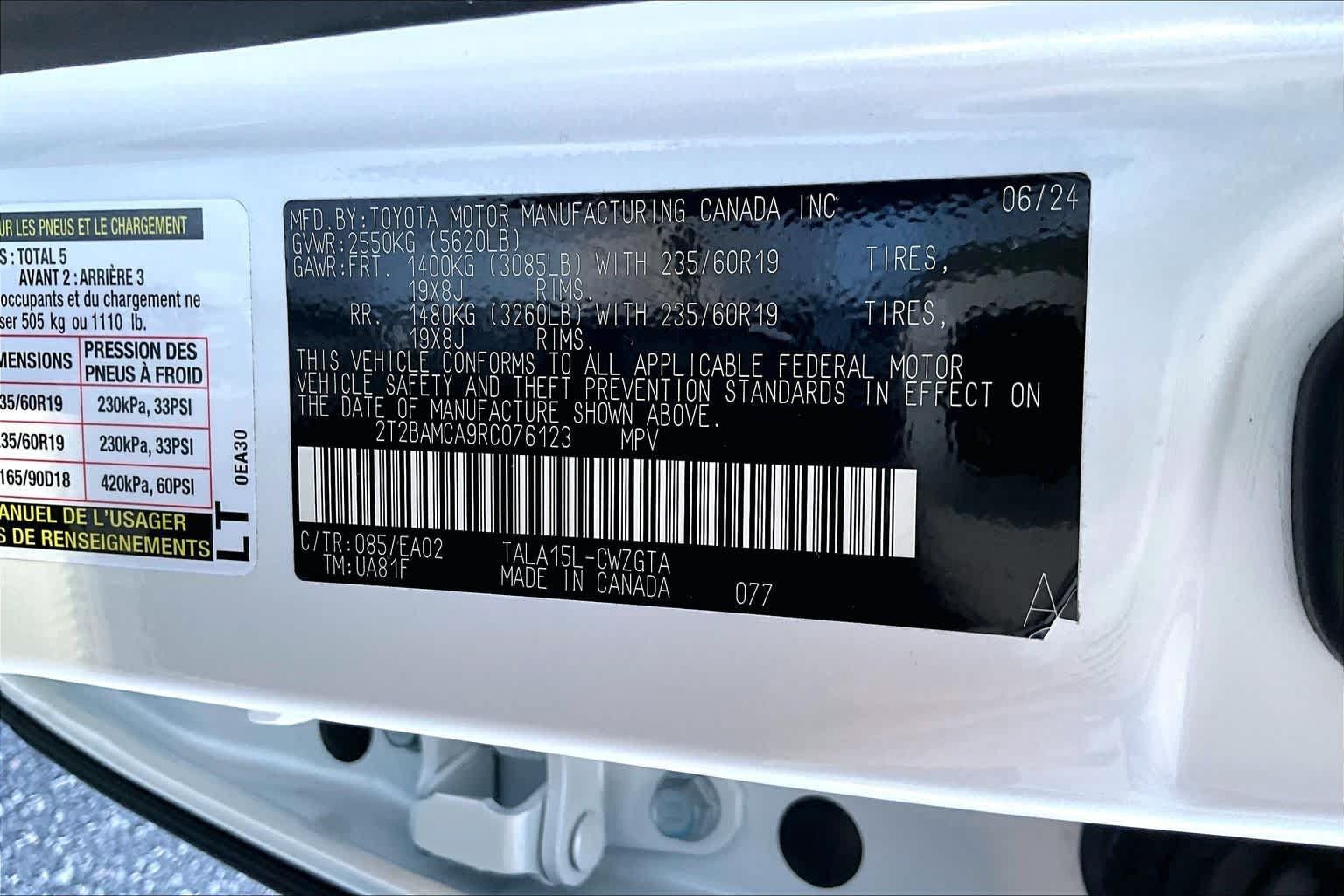 Used 2024 Lexus RX 350 Premium w/ Cold Area Package AWD/4WD image 33