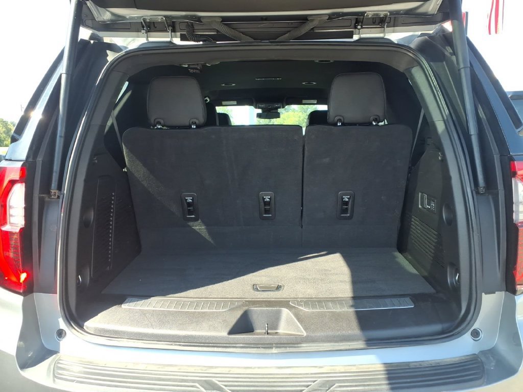Used 2025 GMC Yukon Denali AWD/4WD image 18