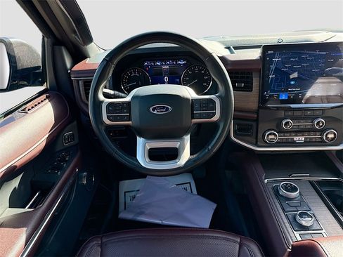 Used 2024 Ford Expedition Max Limited image 25