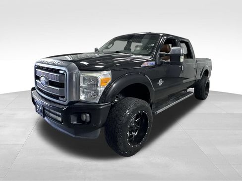 Used 2013 Ford F250 Platinum w/ Platinum Pkg AWD/4WD image 4