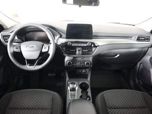 Certified 2023 Ford Escape Active AWD/4WD image 28