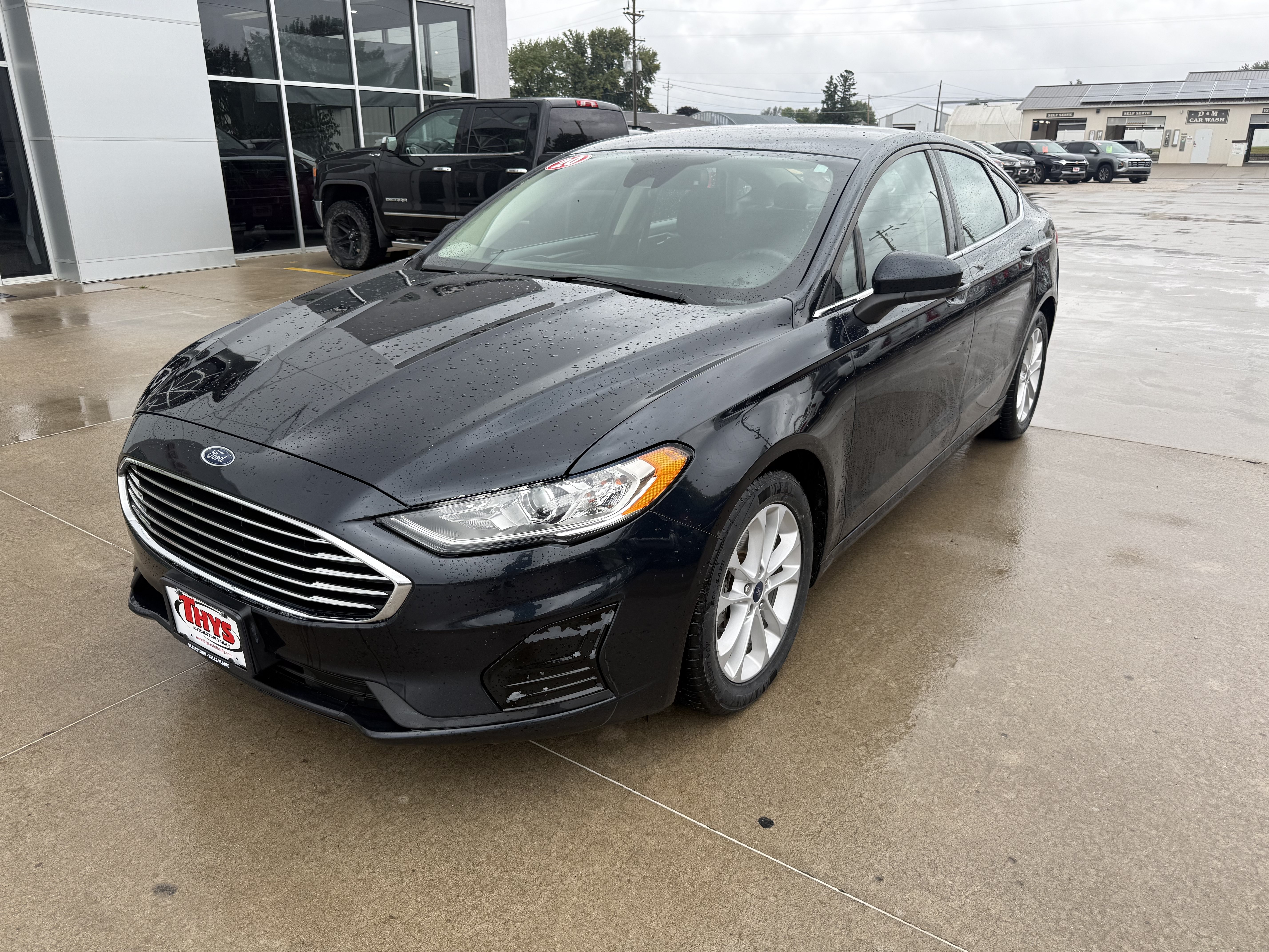 Used 2020 Ford Fusion SE FWD image 32