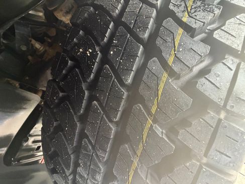 Used 2022 Nissan Frontier PRO-4X w/ Pro-4X Premium Package image 5