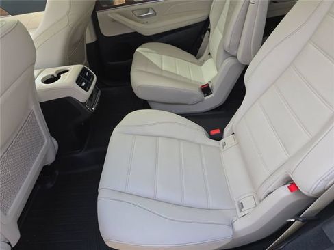 Certified 2022 Mercedes-Benz GLS 450 4MATIC image 16
