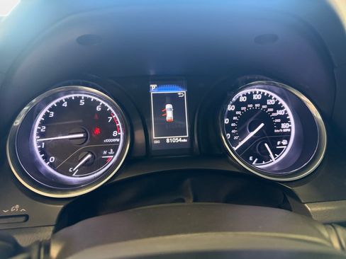 Certified 2019 Toyota Camry SE FWD image 13
