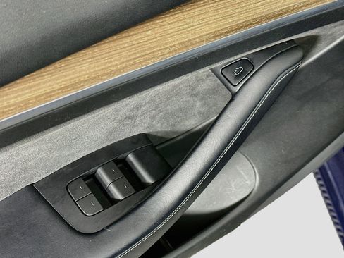 Used 2022 Tesla Model 3 RWD image 15