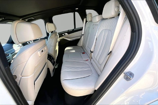 Used 2021 BMW X5 sDrive40i w/ M Sport Package RWD image 26