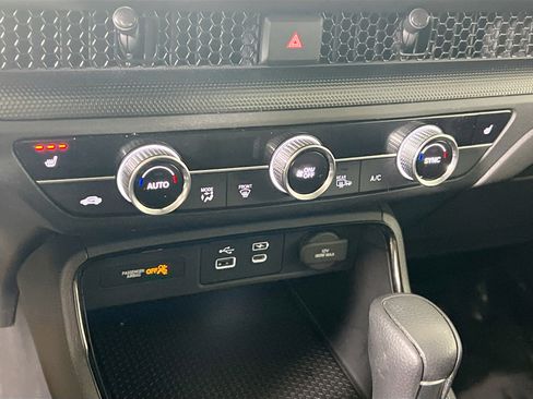 Used 2023 Honda CR-V EX image 15