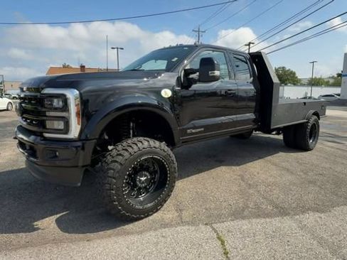Used 2024 Ford F550 4x4 SuperCab Super Duty image 4