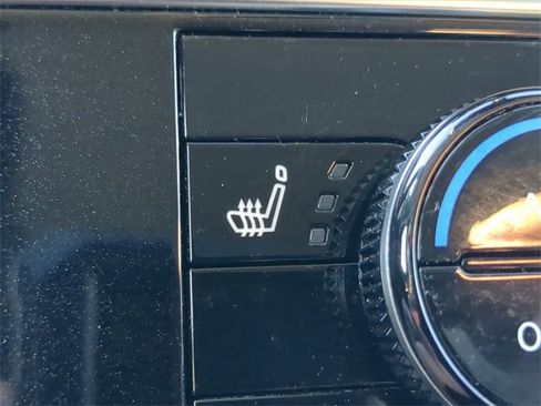 Used 2023 Nissan Pathfinder SV image 27