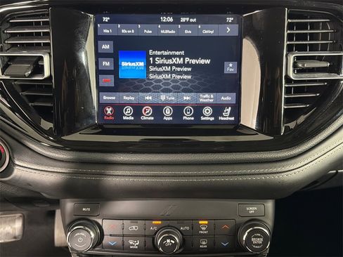 Used 2021 Dodge Durango SXT w/ 3rd Row Seating Group image 28