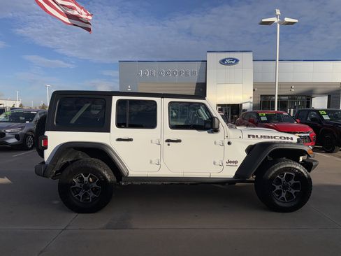 Used 2018 Jeep Wrangler Unlimited Rubicon w/ Dual Top Group image 9