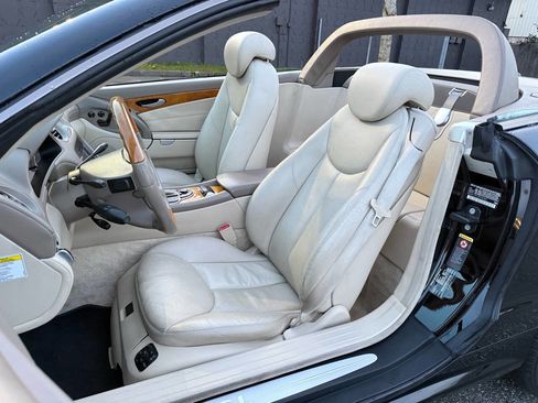 Used 2005 Mercedes-Benz SL 500 image 9