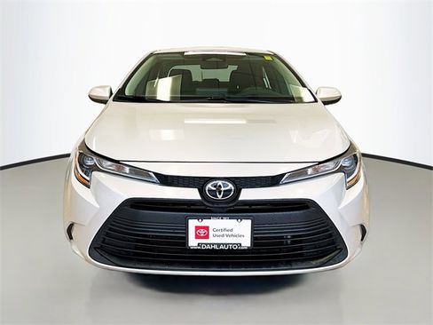 Used 2024 Toyota Corolla LE image 2