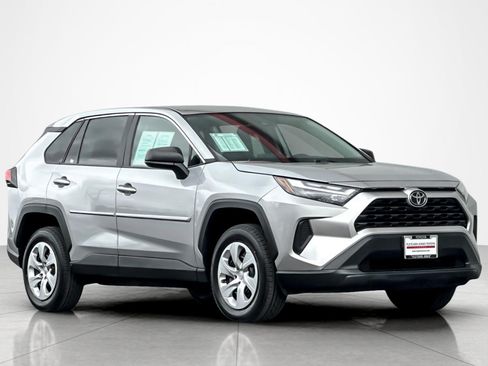 Used 2023 Toyota RAV4 LE AWD/4WD image 7