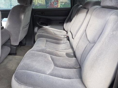 Used 2005 GMC Sierra 2500 SLE image 10