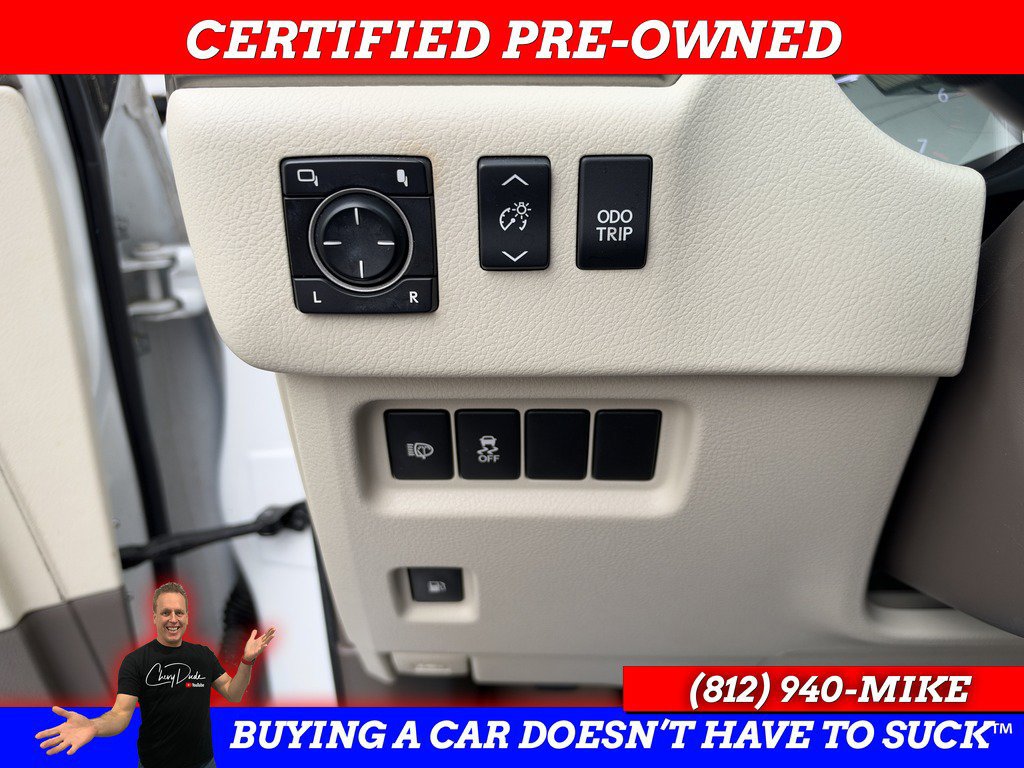 Used 2014 Lexus GX 460 w/ Premium Package AWD/4WD image 26