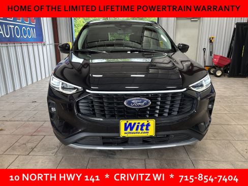 Used 2024 Ford Escape Platinum AWD/4WD image 2