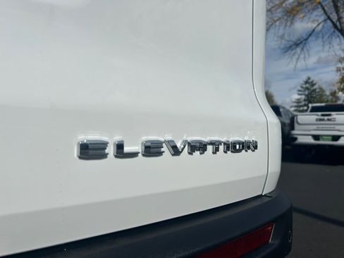 New 2026 GMC Acadia Elevation image 38