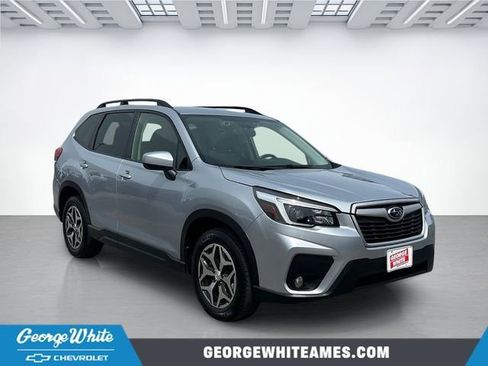Used 2021 Subaru Forester Premium AWD/4WD image 1