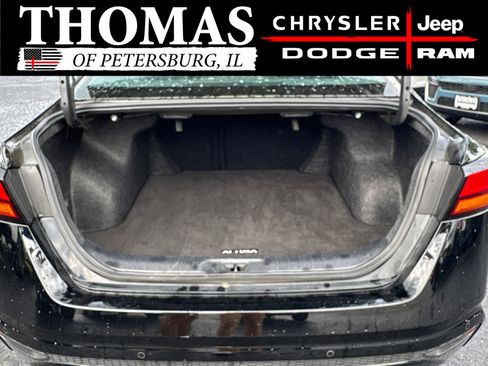 Used 2025 Nissan Altima 2.5 SV FWD image 29