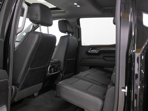 Used 2024 GMC Sierra 1500 Denali w/ Technology Package AWD/4WD image 19