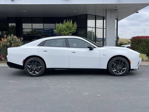 New 2026 Dodge Charger R/T AWD/4WD image 4